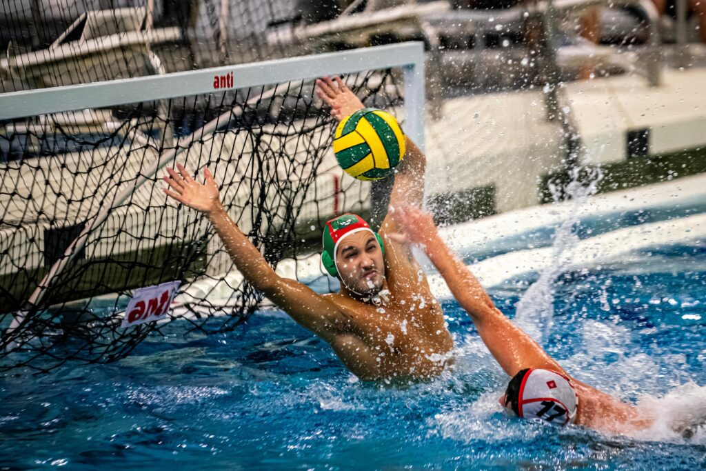 Action Photography with water polo players